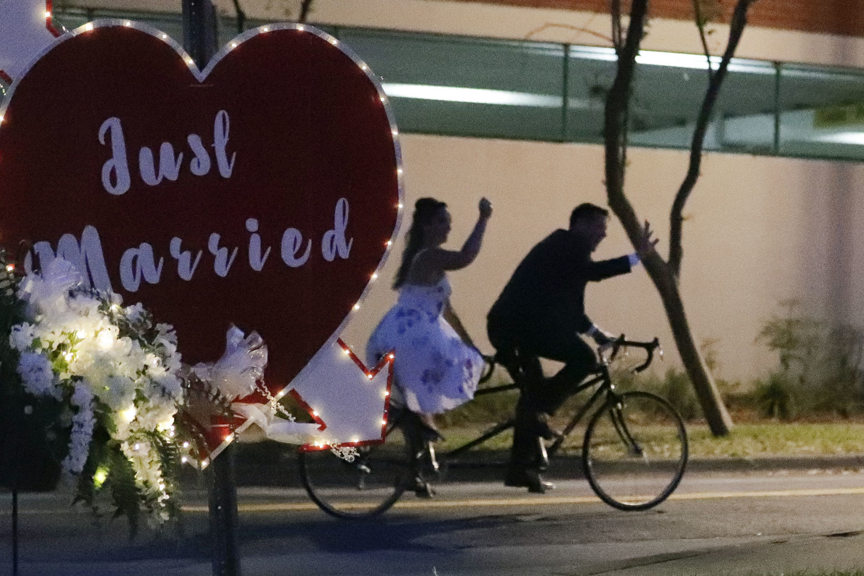 APTOPIX Virus Outbreak Florida Weddings